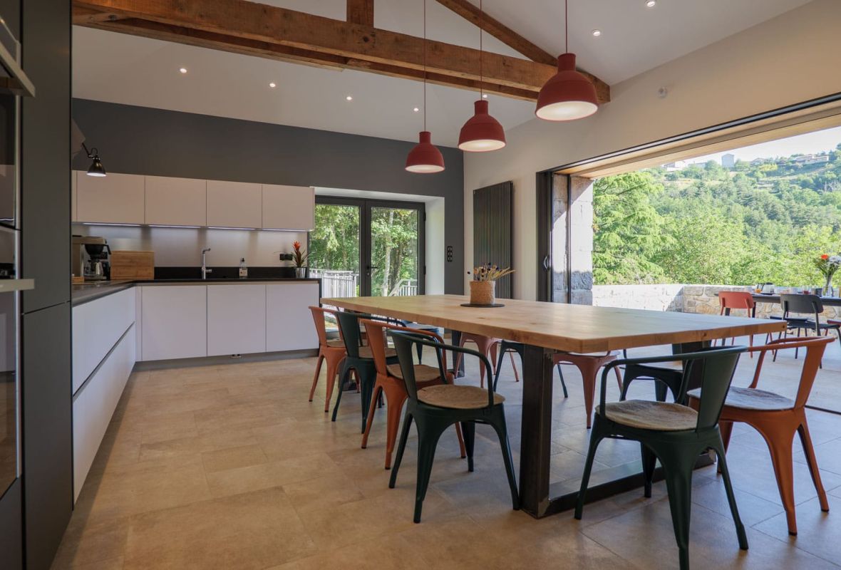 location grande maison villa les charriers ardèche le cheylard hyttalodge rental