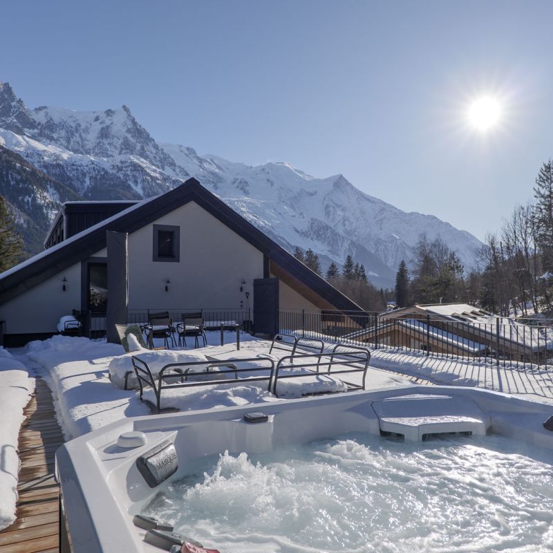 location appartement chamonix mont blanc hyttalodge rental apartment luxe jacuzzi roof top